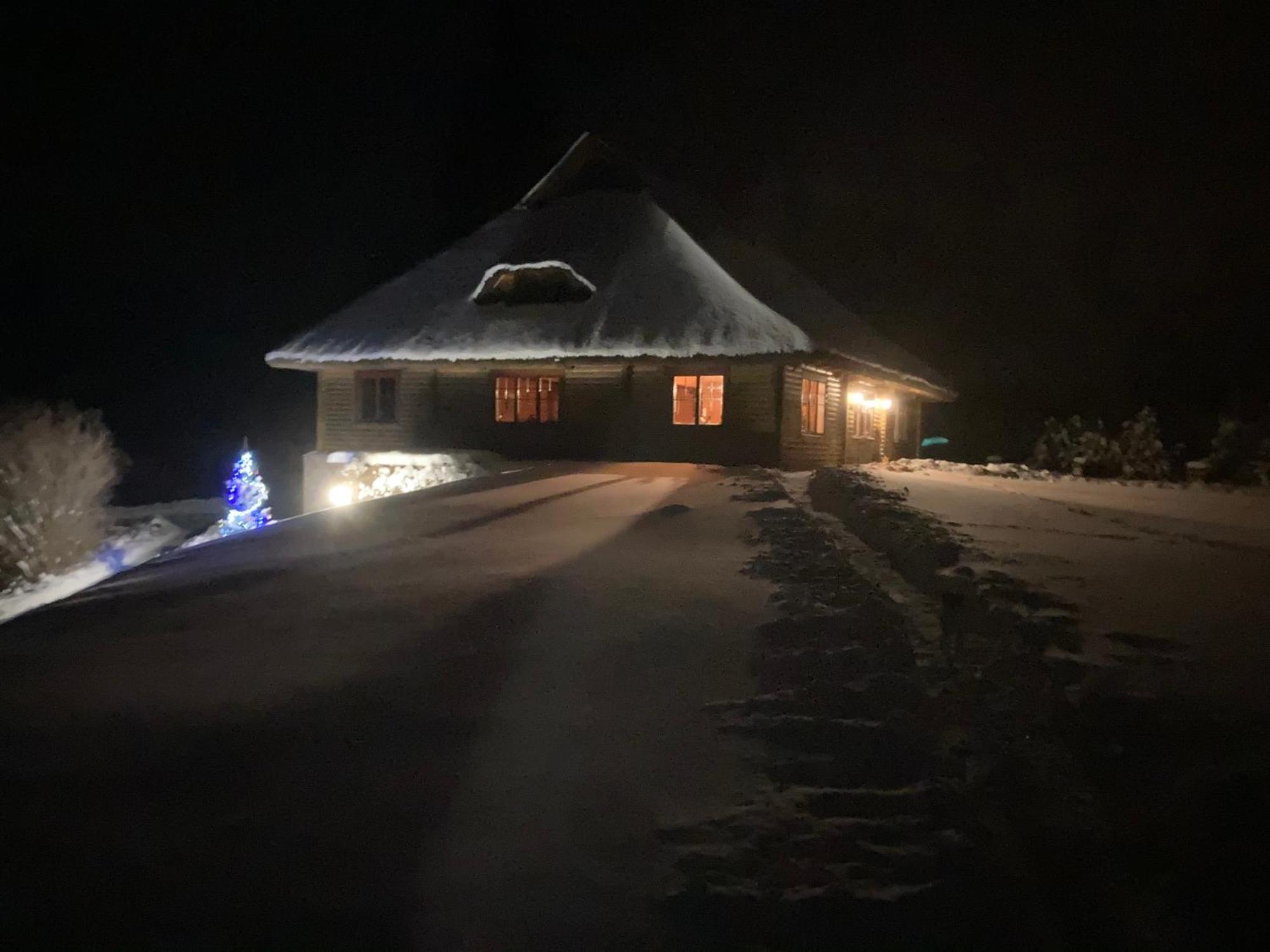 Mezupes Pension Tūja Buitenkant foto
