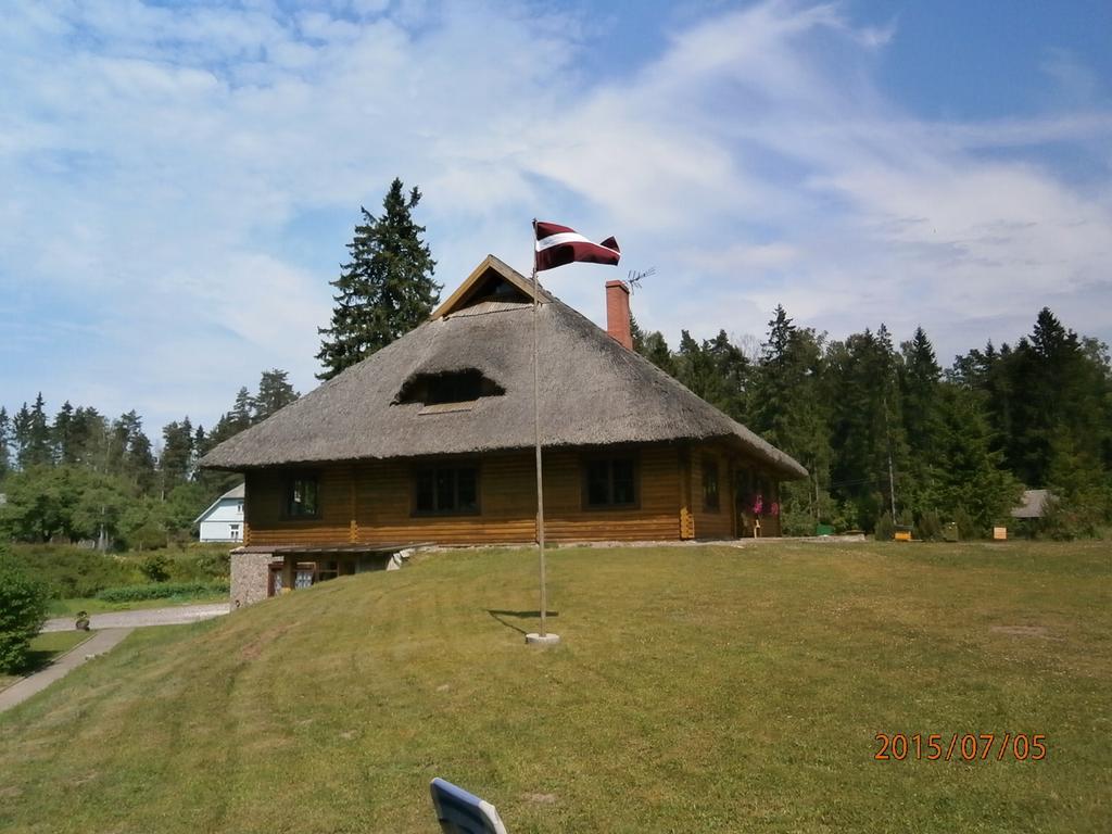 Mezupes Pension Tūja Buitenkant foto