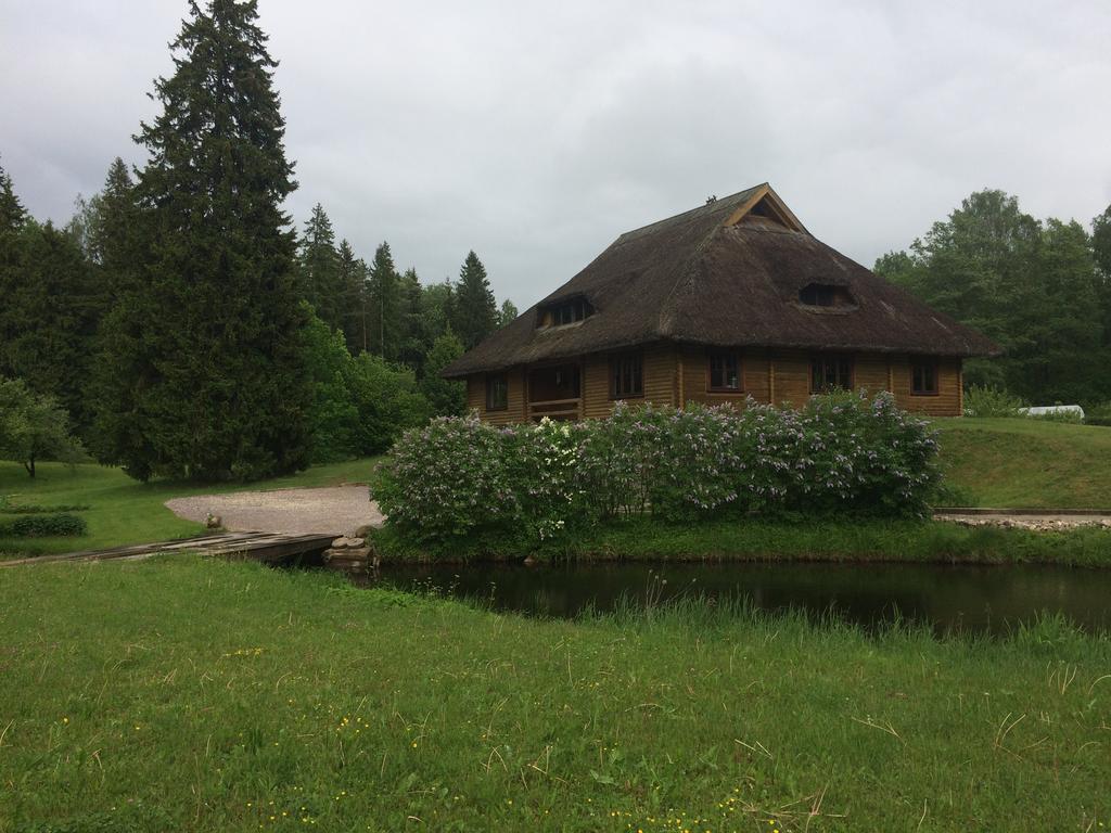Mezupes Pension Tūja Buitenkant foto